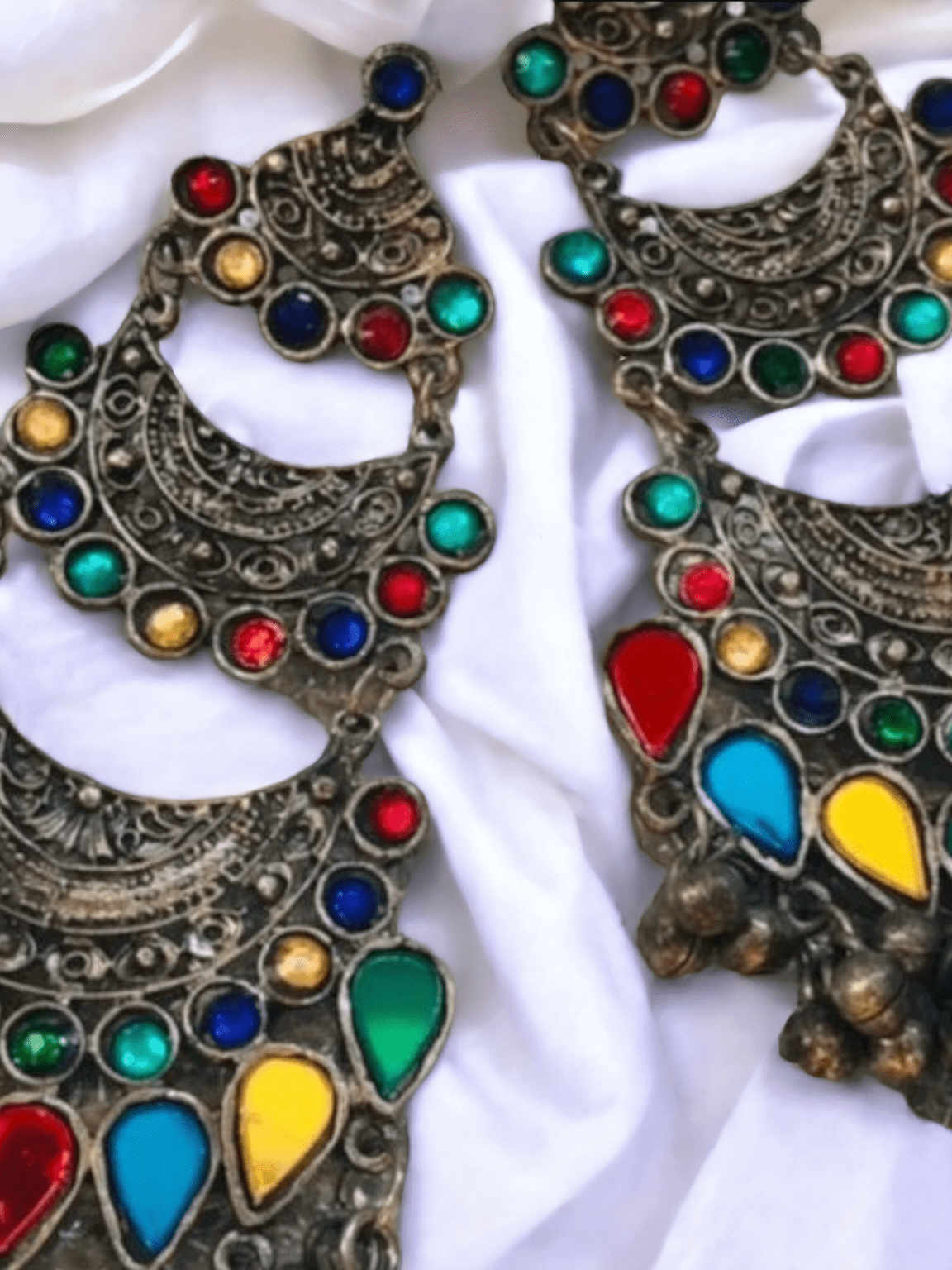 How to choose the right earrings - Hello Lovers Australia jewelry