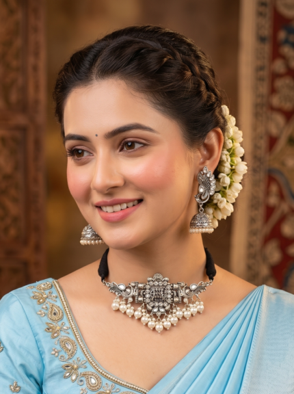 Yaari Collections Premium Quality Peacock Style Floral Chokar Set With Earrings White
